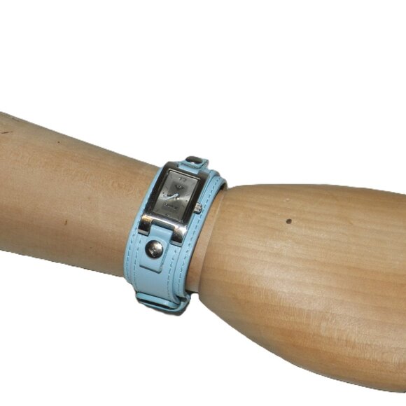 Vintage Roxy Blue Genuine Leather Band Chic Ladies Watch New Battery! - Picture 2 of 15